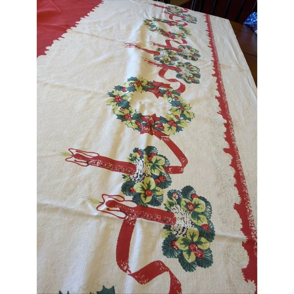 Vtg Mid-Century Modern Christmas Tablecloth Wreath Candles Holly 64